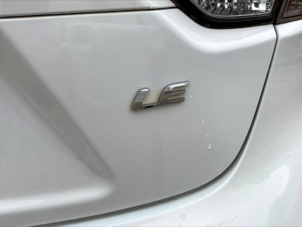 Used 2021 Toyota Corolla LE FWD image 26