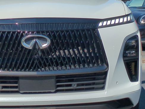 Used 2025 INFINITI QX80 Autograph w/ Autograph Exterior Package AWD/4WD image 6
