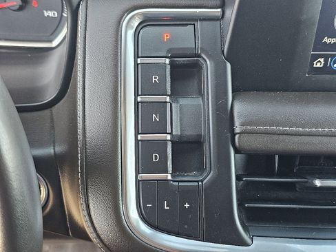Used 2022 Chevrolet Suburban LS w/ Driver Alert Package AWD/4WD image 34
