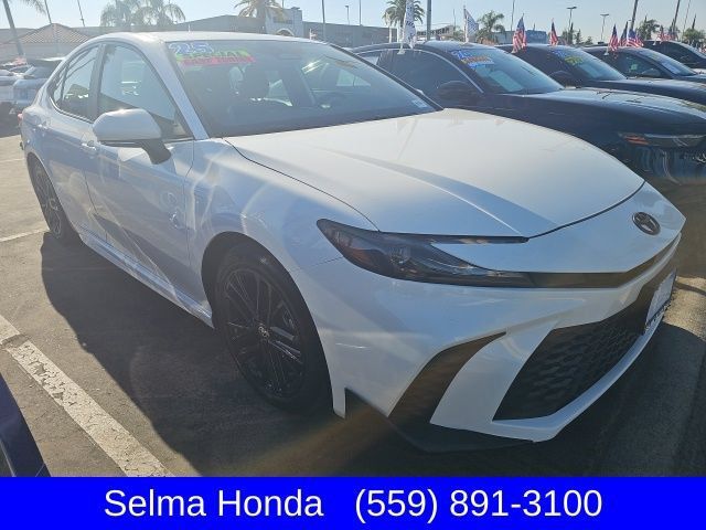 Used 2025 Toyota Camry SE w/ Multimedia Upgrade Package FWD image 2