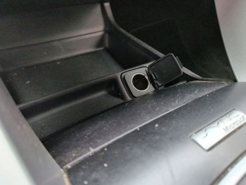 Used 2015 Ford Fusion SE w/ Equipment Group 201A image 20