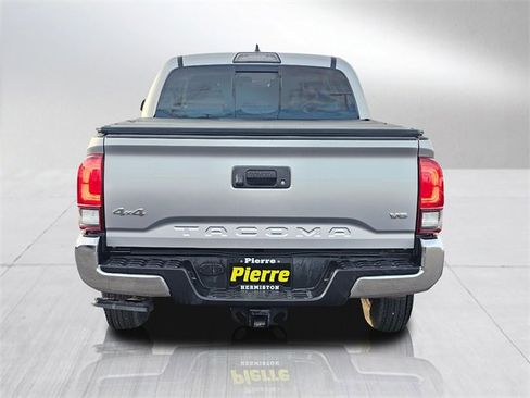 Used 2018 Toyota Tacoma SR5 image 5