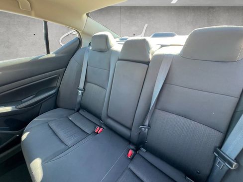 Certified 2025 Nissan Altima 2.5 SV FWD image 22