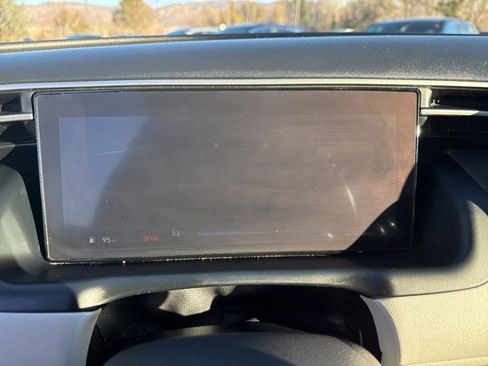 Used 2024 Hyundai Tucson Limited image 25