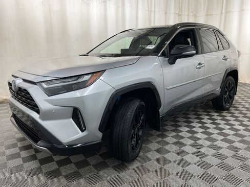 Used 2024 Toyota RAV4 XSE w/ Advanced Technology Package AWD/4WD image 17
