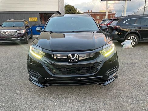 Used 2021 Honda HR-V Sport image 3