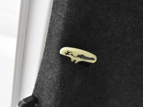 Used 2023 Chrysler 300 Touring w/ Sport Appearance Package image 37