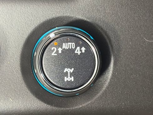 Used 2017 Chevrolet Suburban LS AWD/4WD image 23
