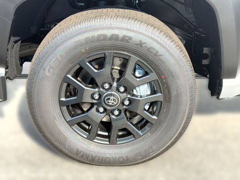 New 2026 Toyota 4Runner SR5 AWD/4WD image 13