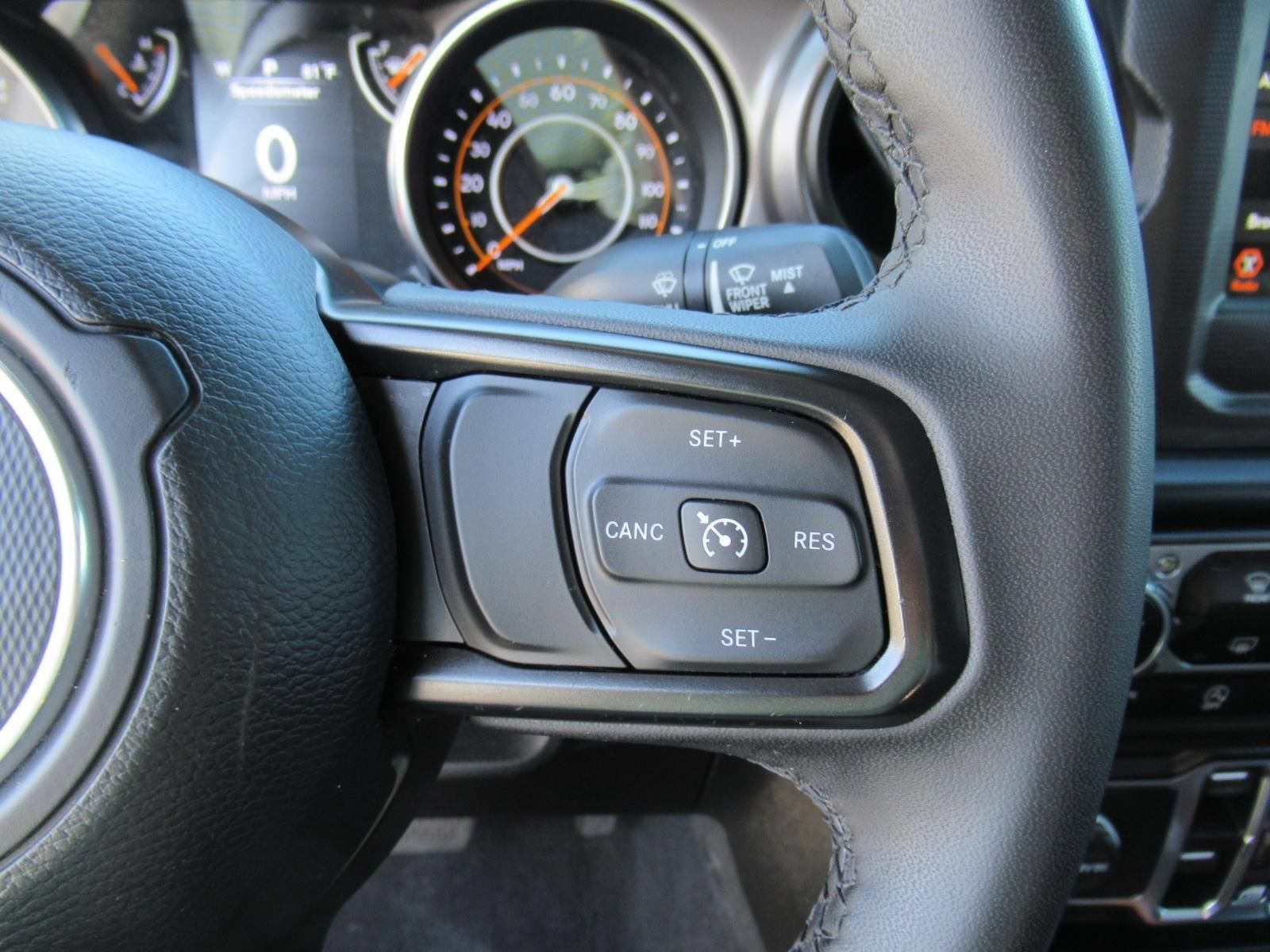 Used 2023 Jeep Gladiator Sport AWD/4WD image 24