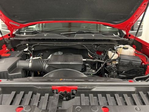 Used 2025 Chevrolet Silverado 2500 LT image 30