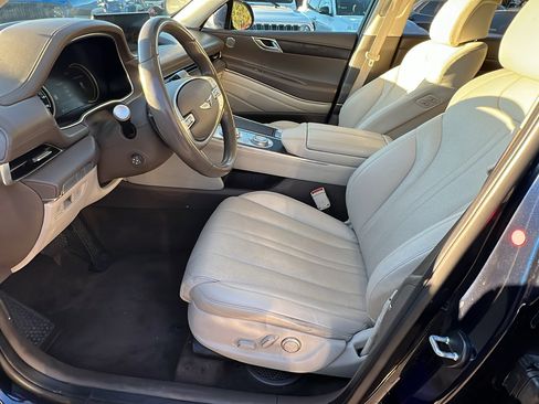 Used 2024 Genesis GV80 2.5T image 16