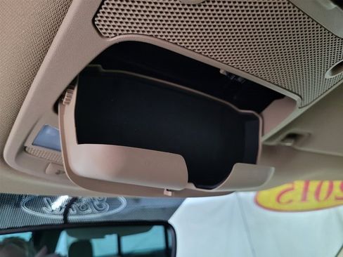 Used 2015 Ford F150 Lariat w/ Max Trailer Tow Package image 43