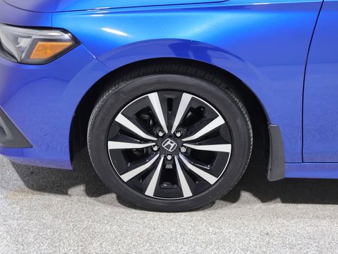 Used 2023 Honda Civic EX image 8