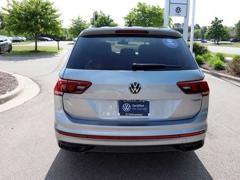 Used 2024 Volkswagen Tiguan SE R-Line w/ MDO Package, Two-Row AWD/4WD image 4