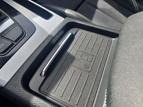 Used 2024 Audi Q5 e Prestige w/ Prestige Package AWD/4WD image 14