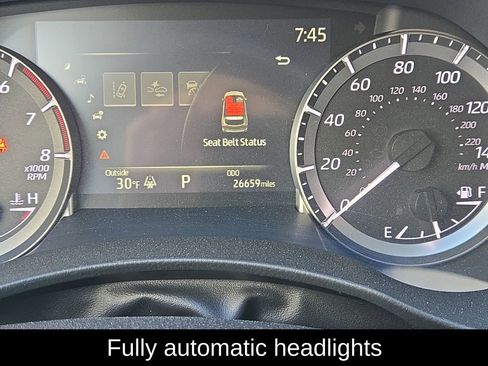 Used 2023 Toyota Highlander XLE image 17