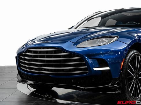 Used 2023 Aston Martin DBX 707 image 13