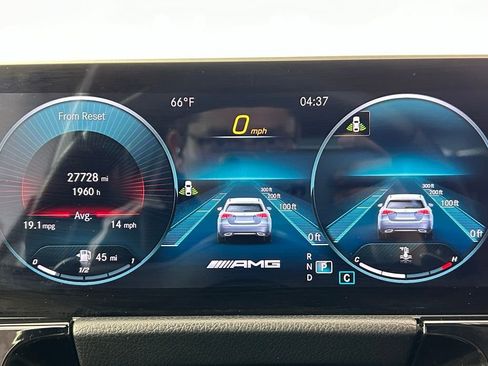 Used 2021 Mercedes-Benz GLA 35 AMG 4MATIC w/ Premium Package image 25