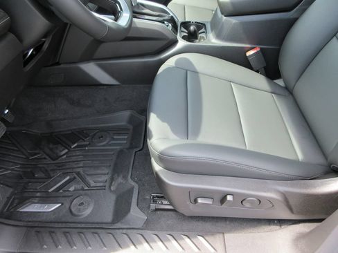 New 2026 Chevrolet Colorado LT w/ LT Convenience Package AWD/4WD image 20