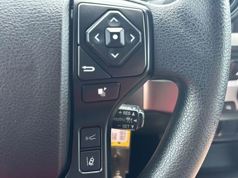 Used 2022 Toyota Tacoma SR RWD image 21