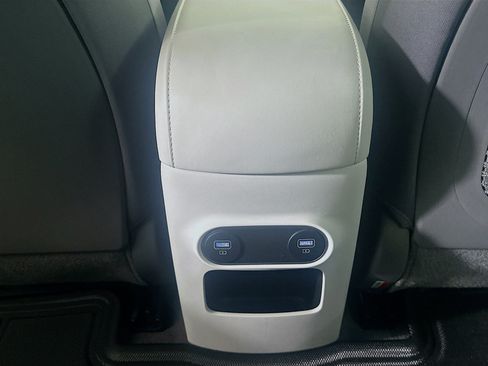 Used 2024 Hyundai Ioniq 5 SEL RWD image 28