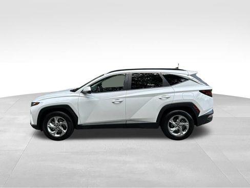 Used 2024 Hyundai Tucson SEL FWD image 2
