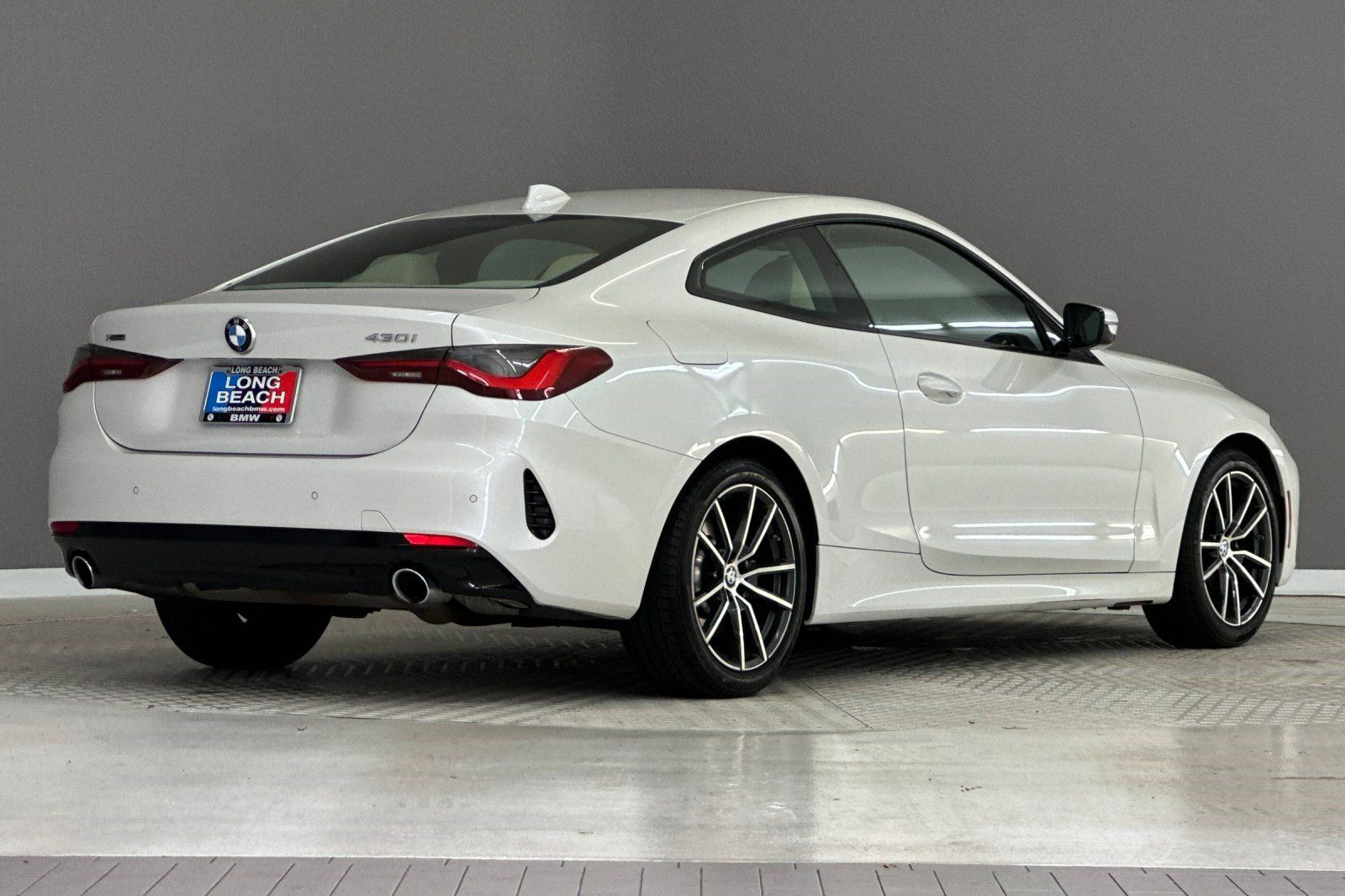 Certified 2022 BMW 430i xDrive Coupe w/ Convenience Package AWD/4WD image 9