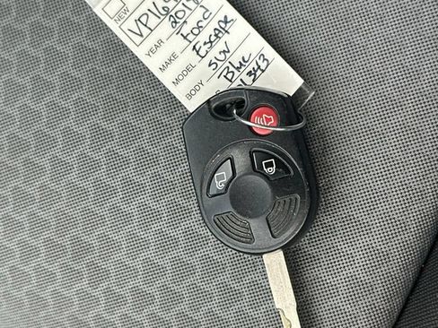 Used 2018 Ford Escape SE w/ SE Sync 3 Package FWD image 34