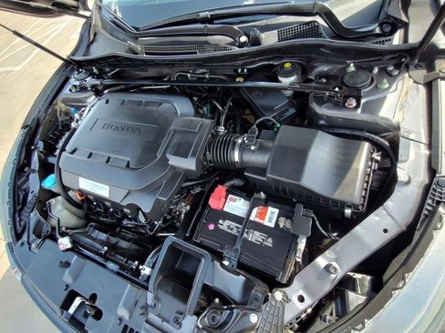 Used 2013 Honda Accord Touring image 12