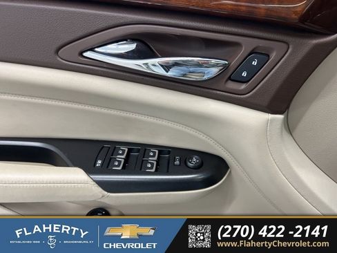 Used 2016 Cadillac SRX Luxury image 21