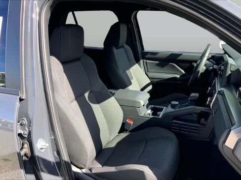 Used 2026 Toyota 4Runner SR5 AWD/4WD image 8