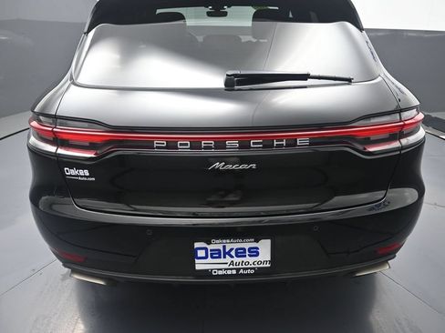 Used 2020 Porsche Macan AWD/4WD image 31