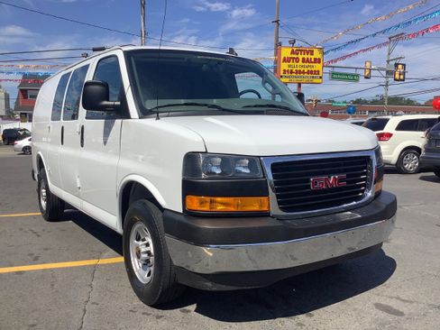 Used 2023 GMC Savana 2500 Cargo Van w/ Driver Convenience Package image 1