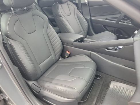 New 2026 Hyundai Elantra Limited FWD image 23