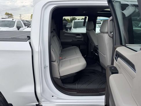 Used 2023 Chevrolet Silverado 1500 LTZ w/ LTZ Convenience Package II AWD/4WD image 15