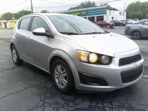 Used 2014 Chevrolet Sonic LT FWD image 14