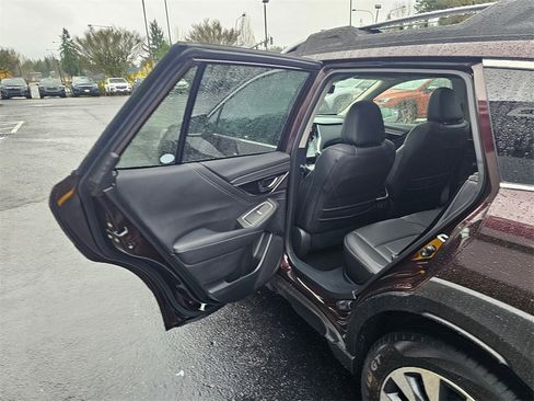 Used 2025 Subaru Outback Touring image 16