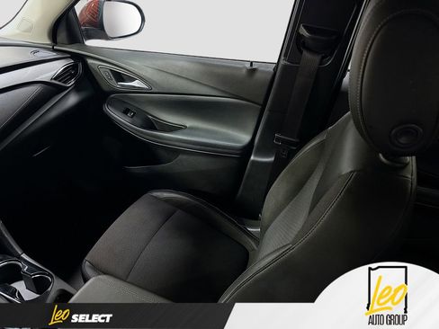 Used 2021 Buick Encore GX Select w/ Advanced Technology Package FWD image 23