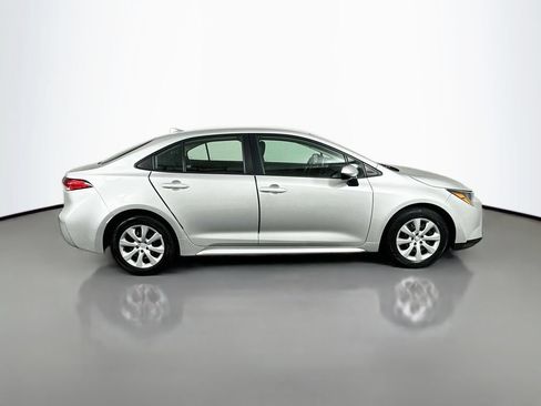Used 2024 Toyota Corolla LE FWD image 4
