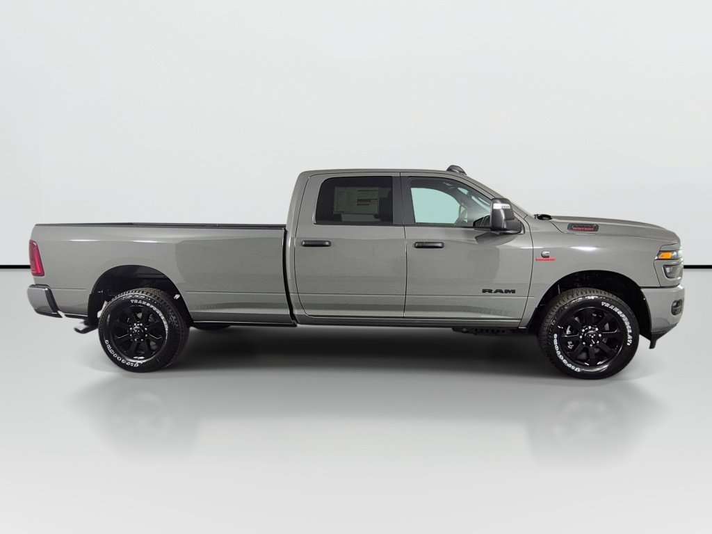 New 2026 RAM 3500 Big Horn AWD/4WD image 3