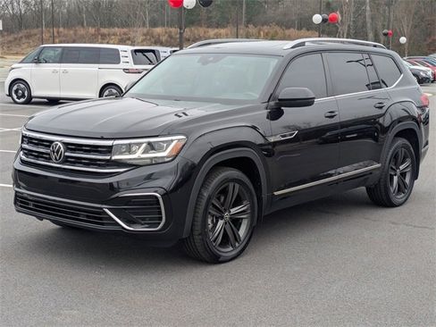 Certified 2022 Volkswagen Atlas SEL R-Line image 8