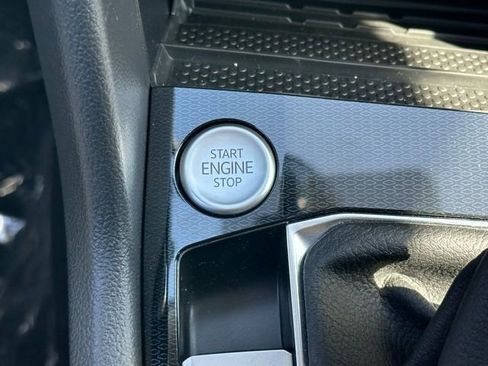 New 2026 Volkswagen Taos SE AWD/4WD image 38