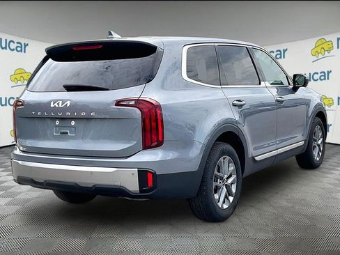 Used 2025 Kia Telluride LX FWD image 6