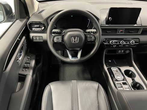 New 2025 Honda Pilot Touring image 20