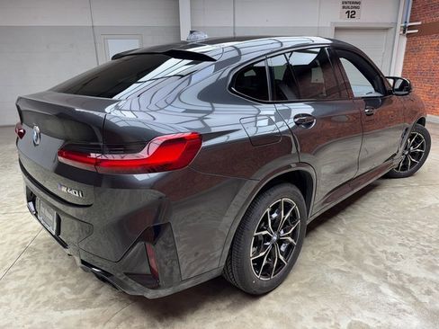 Used 2022 BMW X4 M40i w/ Premium Package image 5