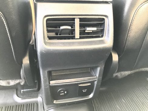 Certified 2021 Ford Edge SEL w/ Convenience Package image 17