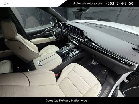 Used 2022 Cadillac Escalade Sport w/ Touring Package AWD/4WD image 19