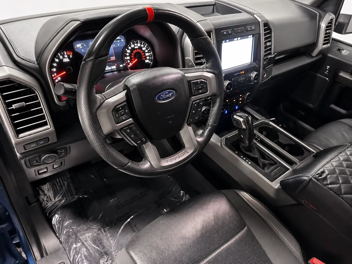 Used 2019 Ford F150 Raptor w/ Equipment Group 802A Luxury AWD/4WD image 11