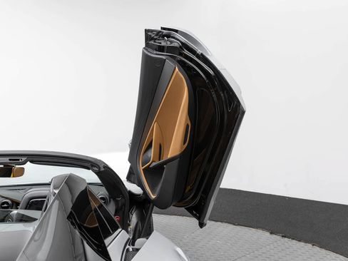 New 2027 McLaren 750S Spider RWD image 34